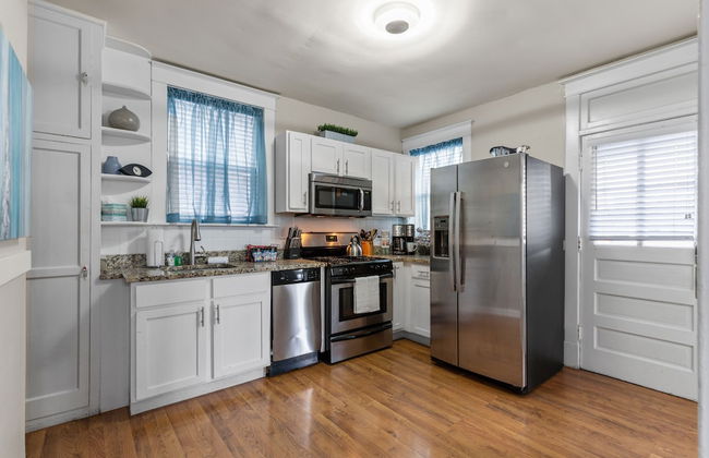 Forest Park Oasis | JZ Vacation Rentals - Photo 13