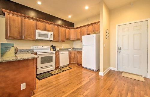 Cozy Couples Getaway Less Than 2 Mi to Lake Michigan! - Foto 6