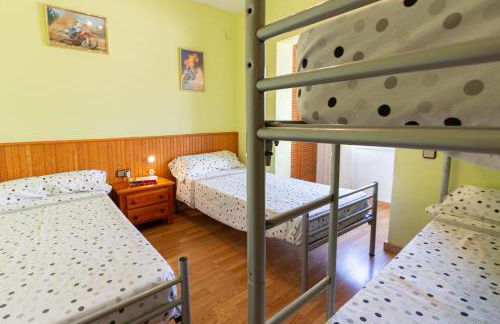 Catalunya Casas Cozy beach town villa for 8 - no car necessary! - Photo 19