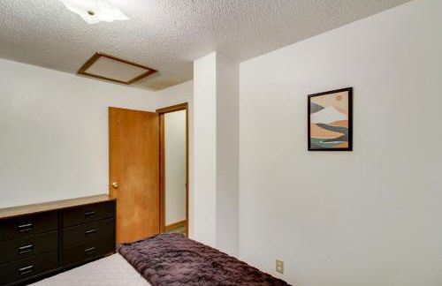 Near Lakes Updated Family Home with Deck in Cushing - Foto 15