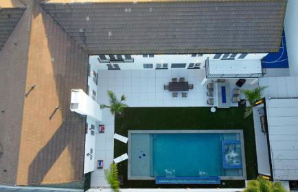 Sleek 7BR Exquisite Estate Resort Pool, Sauna, Spa 6500 SQF - Foto 80