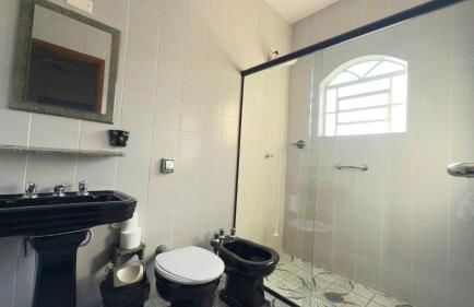 Cantinho da Vó Lena Casa Familiar com 4 Suítes, Piscina e Lazer em Lindóia - Foto 10