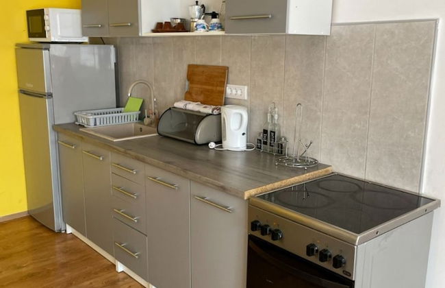 Jenny - 300m to the Beach - A4 - Photo 4