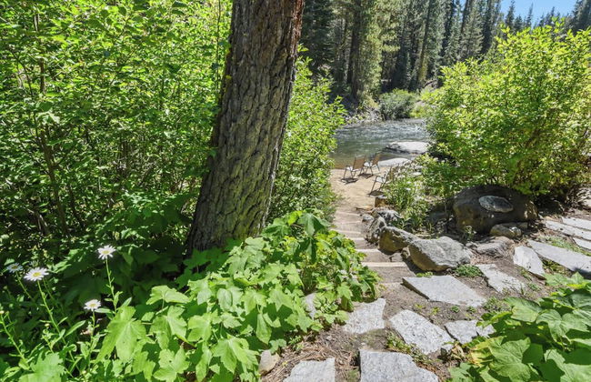 Joy on the River Stunning Waterfront Home for 10 - Foto 58