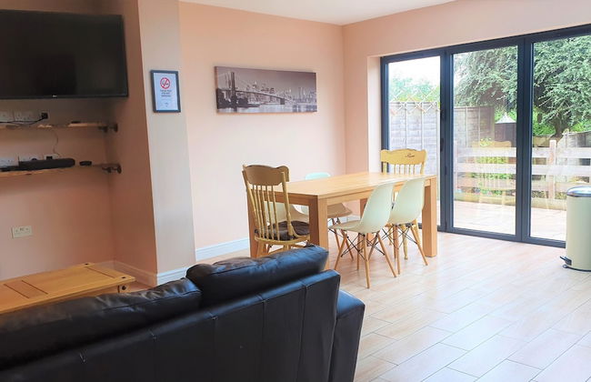 Large 5 Bedroom House Terrace Parking - Foto 12