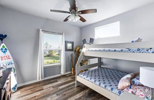 Steps to the Beach l Modern Interior - Foto 30