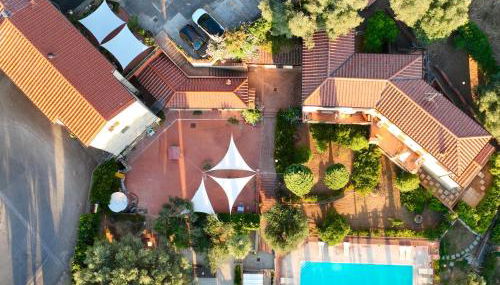 Madonna Del Poggio CAV - Apartments - Photo 5, sunbed, Garden view