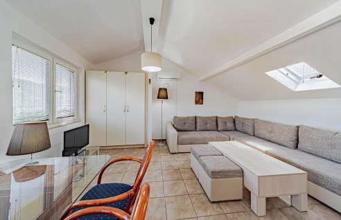 2 Bedroom Gorgeous Home In Hodilje - Photo 14