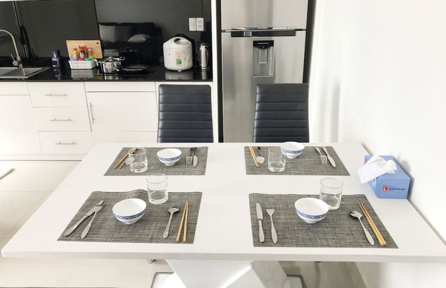 Sunrise City 2BR SW Pool 20th - Photo 7