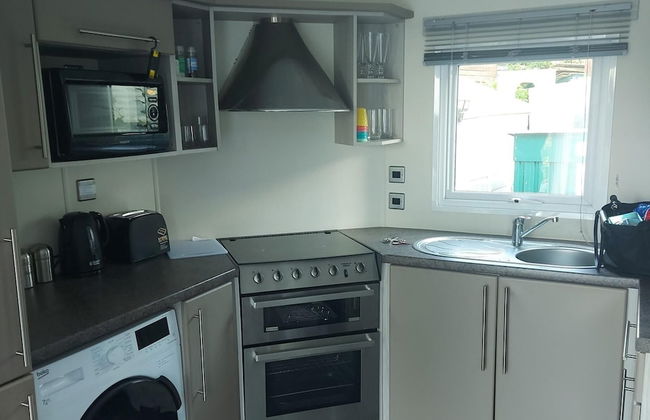 Lodge - Sleeps 6 With Pool Access - Foto 6