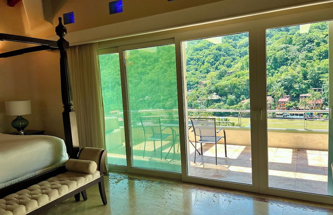 Luxury Beach Frontage Villa For Rent - Foto 45