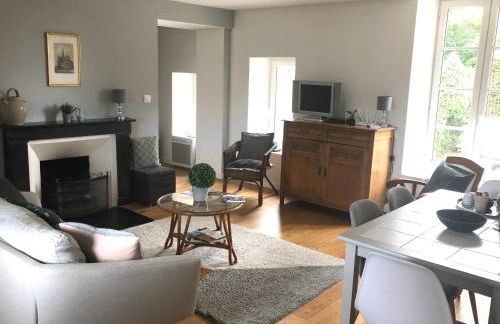 Les Escuries, dépendances du Château - Foto 3