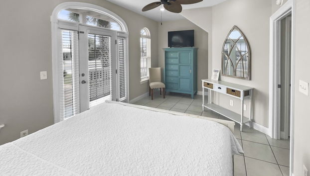 Paradise by the Pier l Ocean Views l Dog Friendly l Steps to Pier Park Shopping and Restaurants - Foto 3, Zimmer