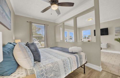 Luxe Guest Suite Near The Emerald Coast of PCB - Photo 17
