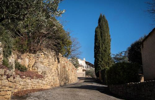 Slpendid villa with heated pool and Jacuzzi for 12 people in Saint-chamas - Foto 51