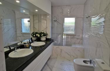 Luxury 3 bedroom Villa with Private Pool - Photo 24