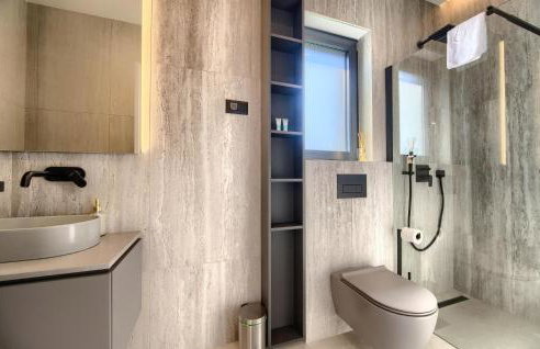 3 Bedroom Cozy Home In Nedescina - Foto 50