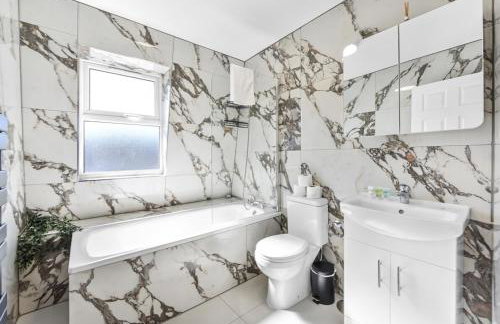 Cosy 3BR Urban Oasis in London - Foto 2
