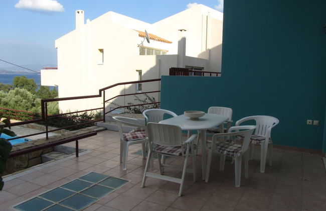 Amalia Residences - Photo 11