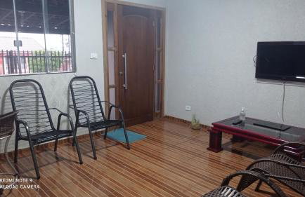 Casa Confortável arejada ar condicionado quente e frio 2 quartos ,2 banheiros ,2 vagas de garagem - Photo 4