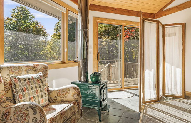 Cabin in the Sky by Avantstay Deck w/ Views - Foto 33