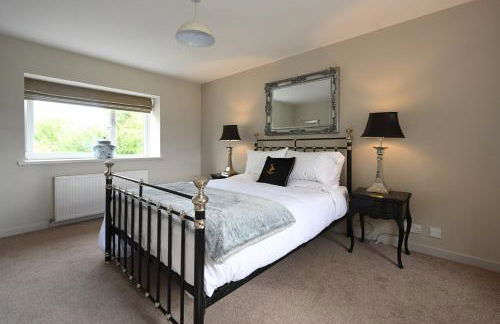 Stormont House - Photo 15