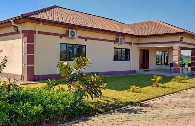 Makeni Villa - Foto 1