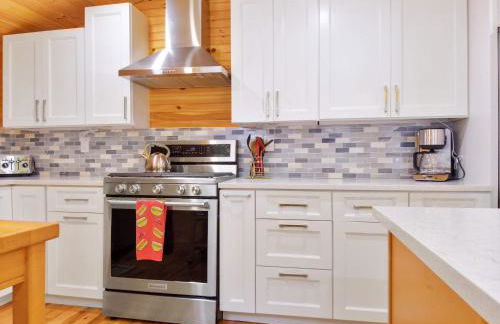 Perfect Maine Getaway in a Newly Renovated Cabin! - Foto 54