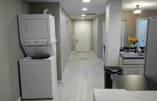 King Bed Creekfront Retreat in Jacksonville - Photo 48