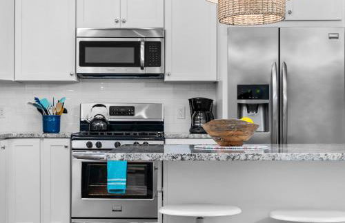 The Heart of TC 2BDR Ground Floor Condo in Downtown TC 2846 - Foto 17