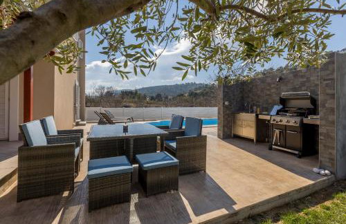 Villa Arbareto with heated swimming pool - Photo 13