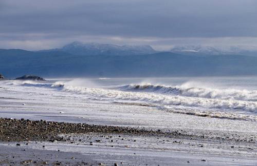 Glan y Mor, Sleeps 20, 8 Bedrooms, 8 Bathrooms, Seafront, Criccieth - Foto 72