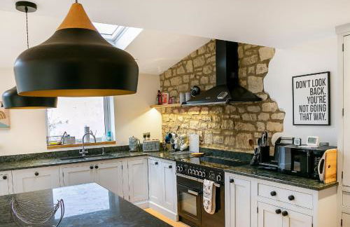 Spacious 3 Bed House with Large Garden in Aynho! - Foto 38