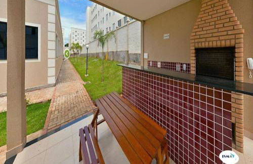 Apto perto do Hotel Premium com garagem, 3 camas, 2 quartos, portaria 24h - Foto 8