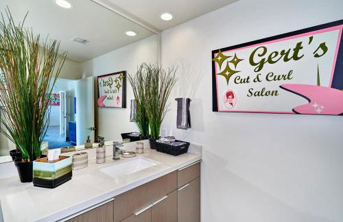 Sophia Oasis Luxe 2BR Condo with Mountain Views - Photo 47