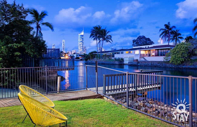 Sardinia 7 Bedroom Waterfront House - Q Stay - Foto 26