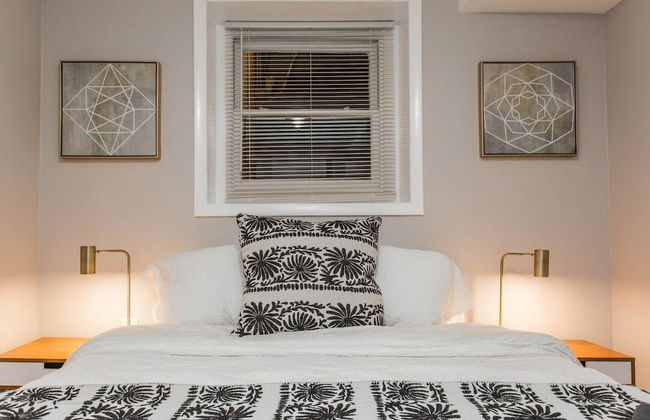 Mid Century Gem Comfort, Close to Train 3bd - Foto 4