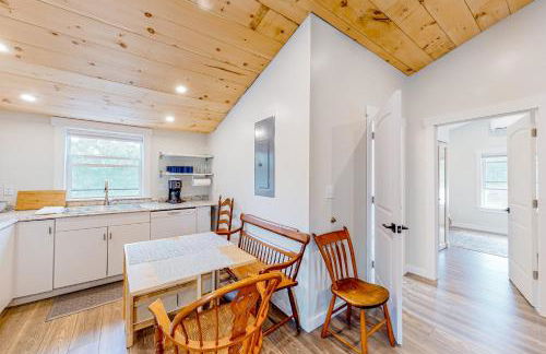 Shorebreeze Inn - Photo 8