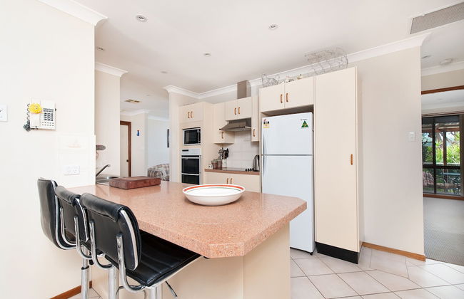 Wildflowers at Fingal Bay - Photo 7