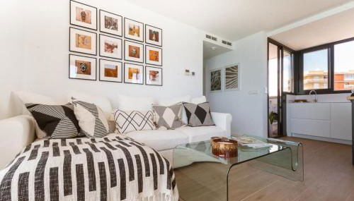 Modern sea front Sea Water - Photo 3