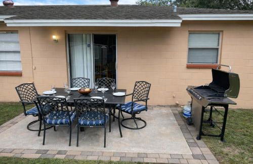 Charming Modern Valrico Getaway - Pets Welcome - Foto 39