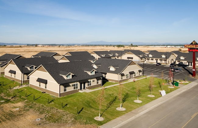 Stratford Suites - Photo 18