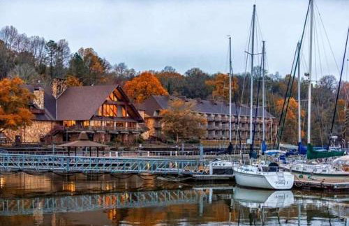 Gorgeous Tiny House with Indoor and Outdoor Lounging Space in Alabama - Foto 57
