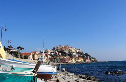 Idyllische Dachwohnung am Hafen von Porto Maurizio - Foto 4