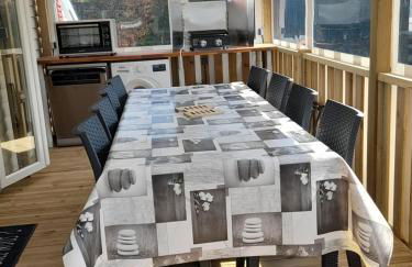 Mobil home camping les Charmettes 4 étoiles les MATHES en Charente Maritime prés du ZOO de la Palmyre 8 personnes tout confort 3 chambres 2salles de bains 2 WC Lave linge lave vaisselle Climatisation bien situé - Foto 11