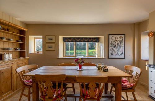 Parnham Cottage - Photo 4