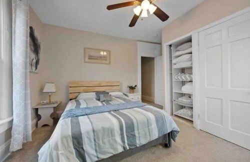 The Village Townhouse - 5 BR - Photo 21