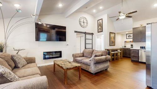 Steps to Dtwn and St Croix River! Stucco House - Foto 5