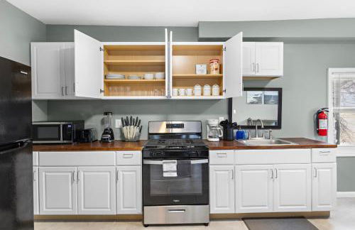 Modern 3BR, Private Parking, 30 Minutes to NYC, World Cup - Foto 5