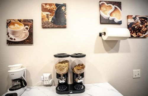 Buena Creek Vista Primary Subdivided Home with Views and Pool - Foto 23